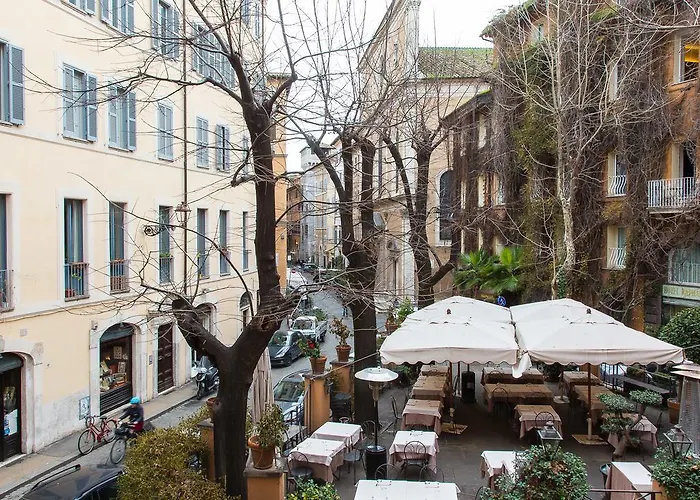 Rental In Rome Navona Atmosphere